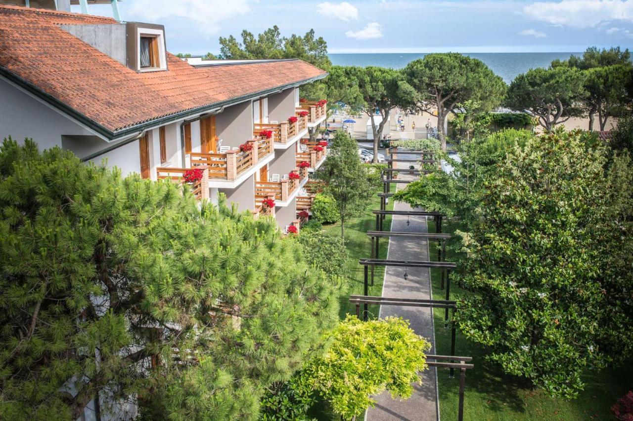 Hotel Capanna D'Oro Dependance Lignano Sabbiadoro Exterior photo