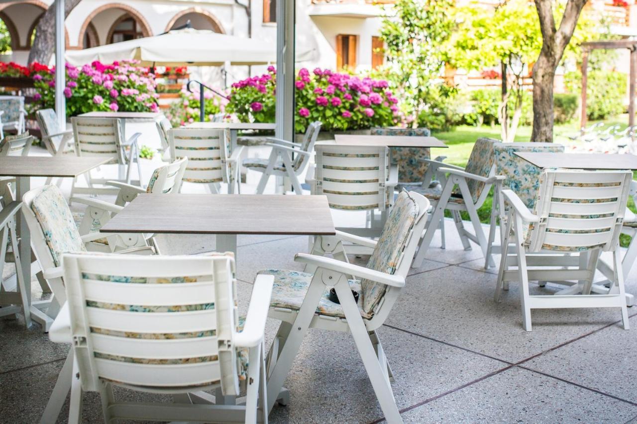 Hotel Capanna D'Oro Dependance Lignano Sabbiadoro Exterior photo