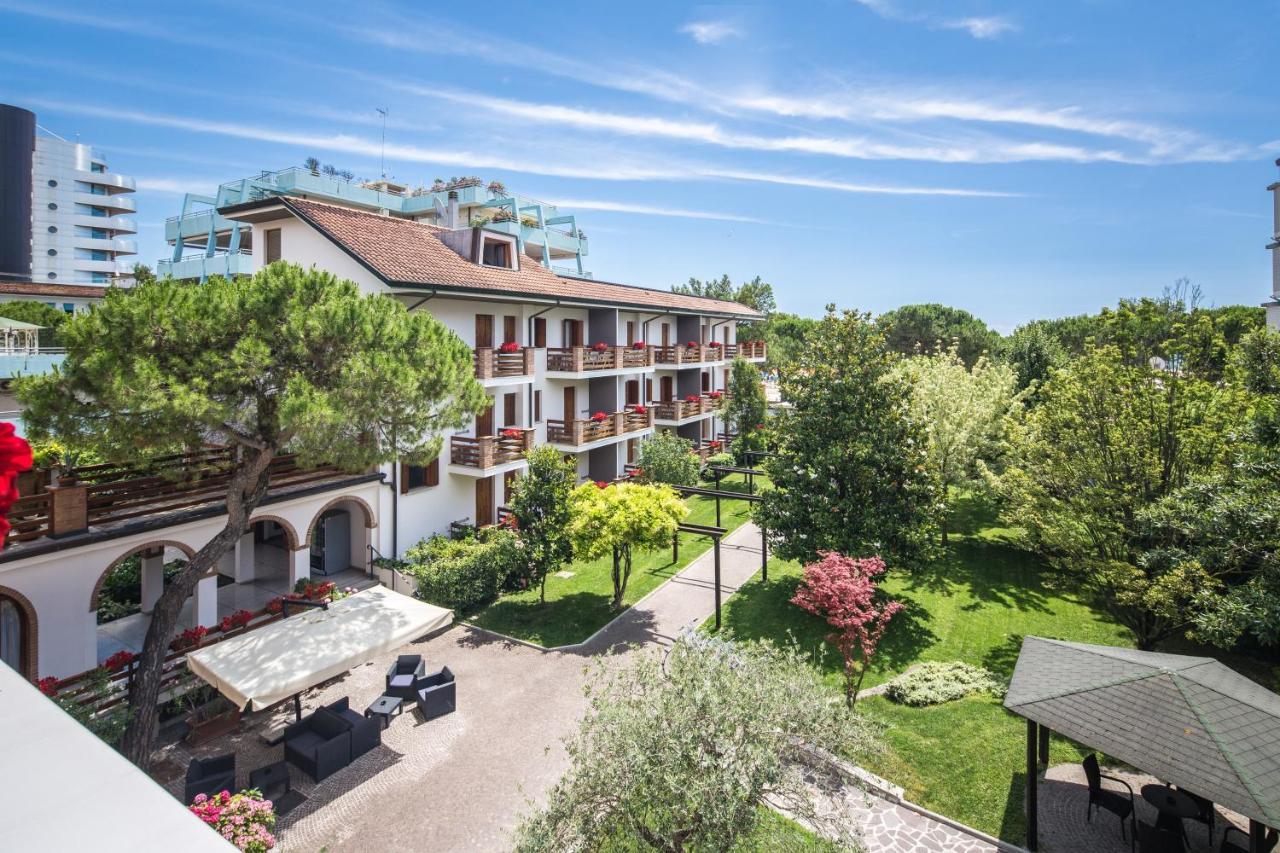 Hotel Capanna D'Oro Dependance Lignano Sabbiadoro Exterior photo