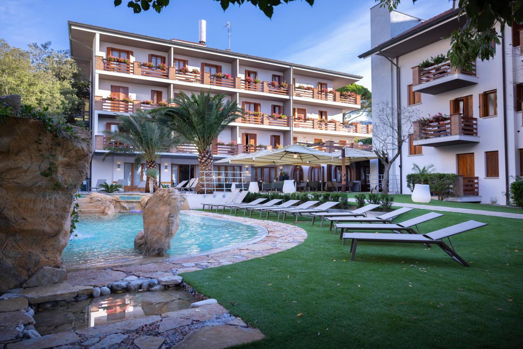 Hotel Capanna D'Oro Dependance Lignano Sabbiadoro Exterior photo