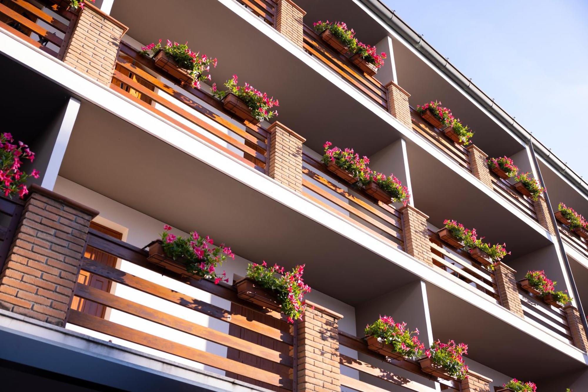 Hotel Capanna D'Oro Dependance Lignano Sabbiadoro Exterior photo