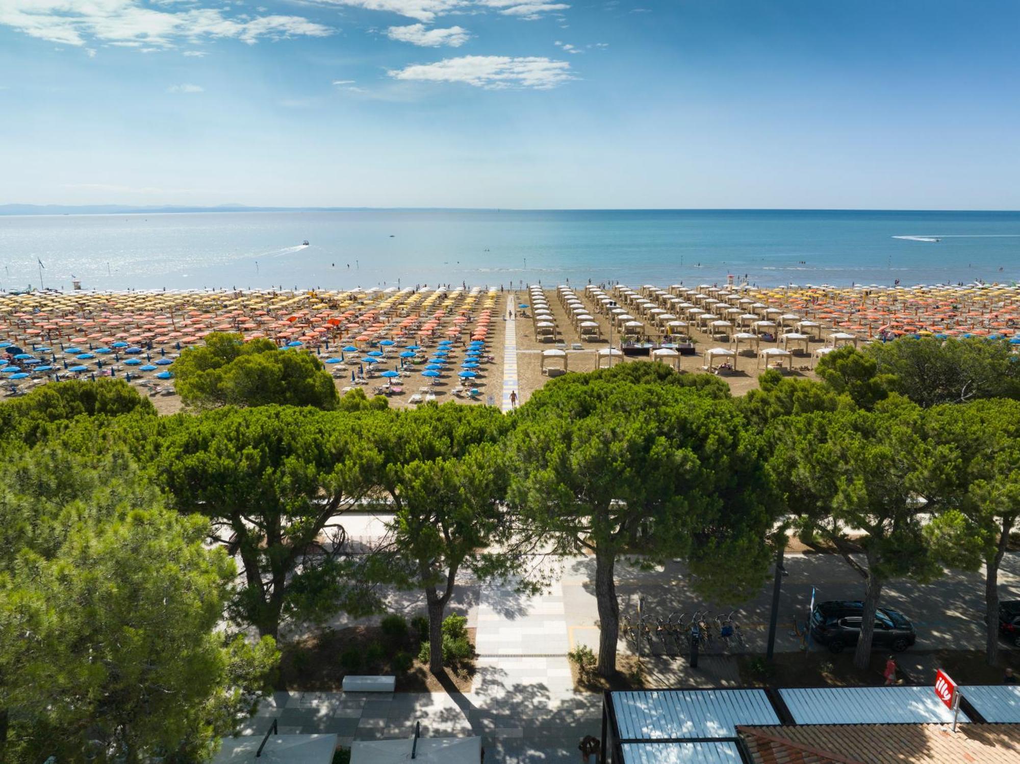Hotel Capanna D'Oro Dependance Lignano Sabbiadoro Exterior photo